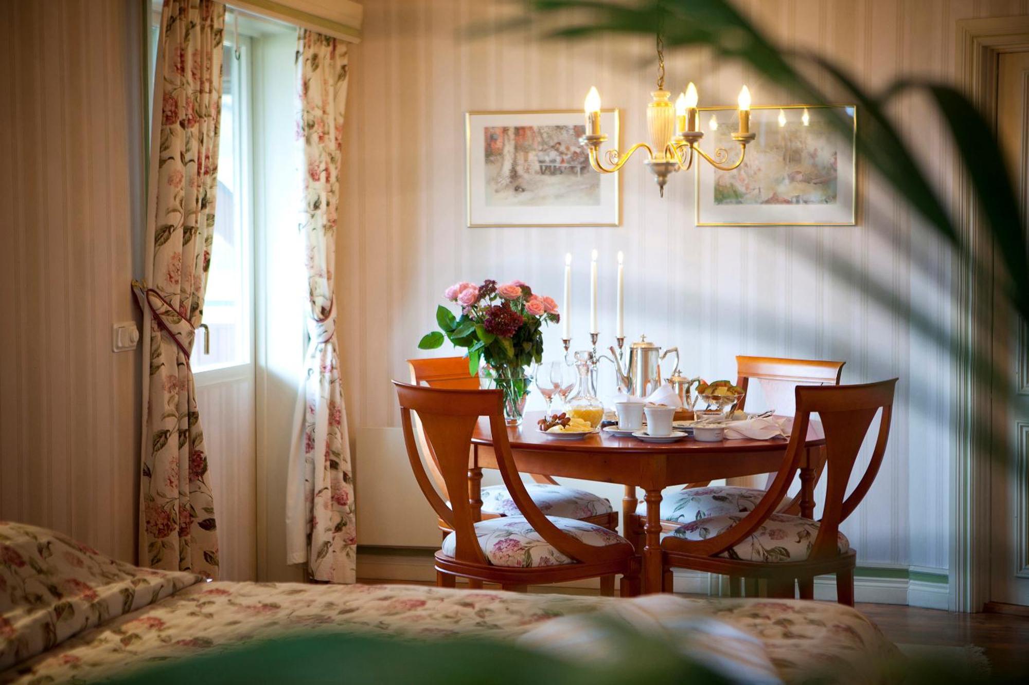 Taellbergsgardens Hotell Экстерьер фото