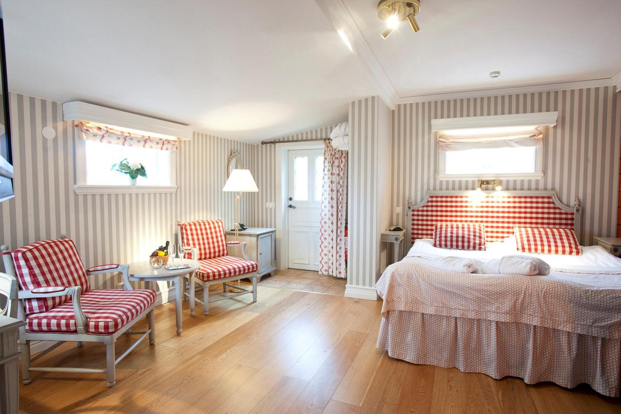 Taellbergsgardens Hotell Экстерьер фото
