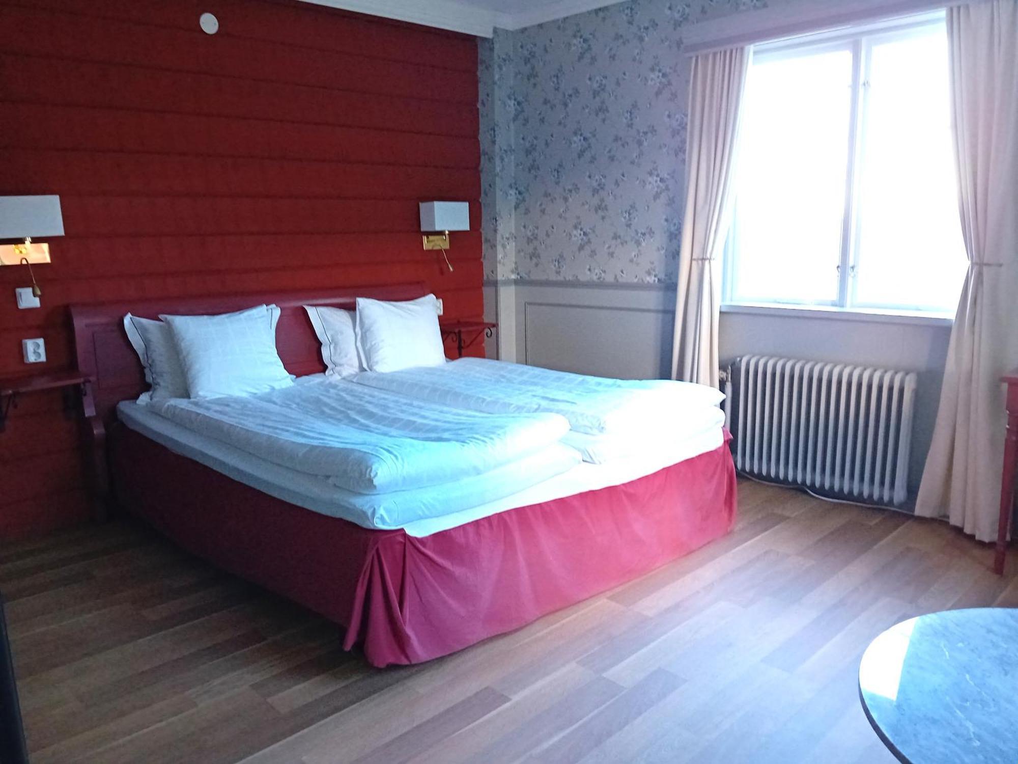 Taellbergsgardens Hotell Экстерьер фото