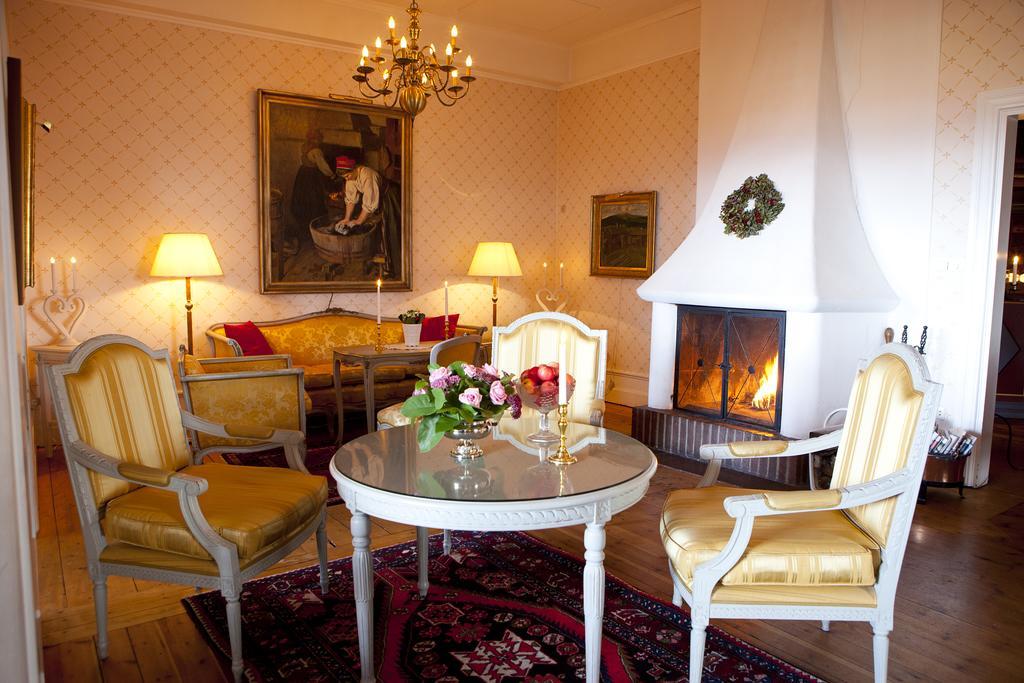 Taellbergsgardens Hotell Экстерьер фото